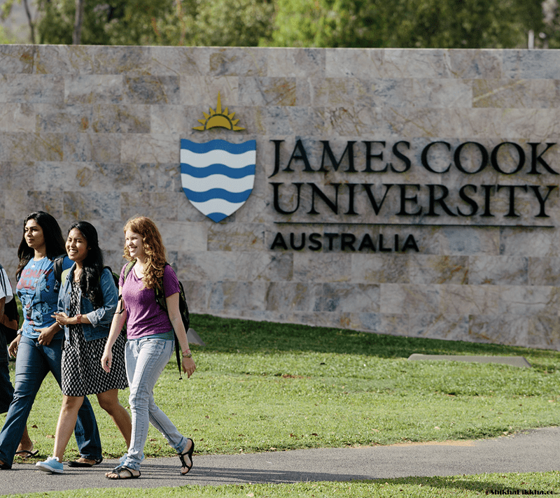 James Cook University (JCU)